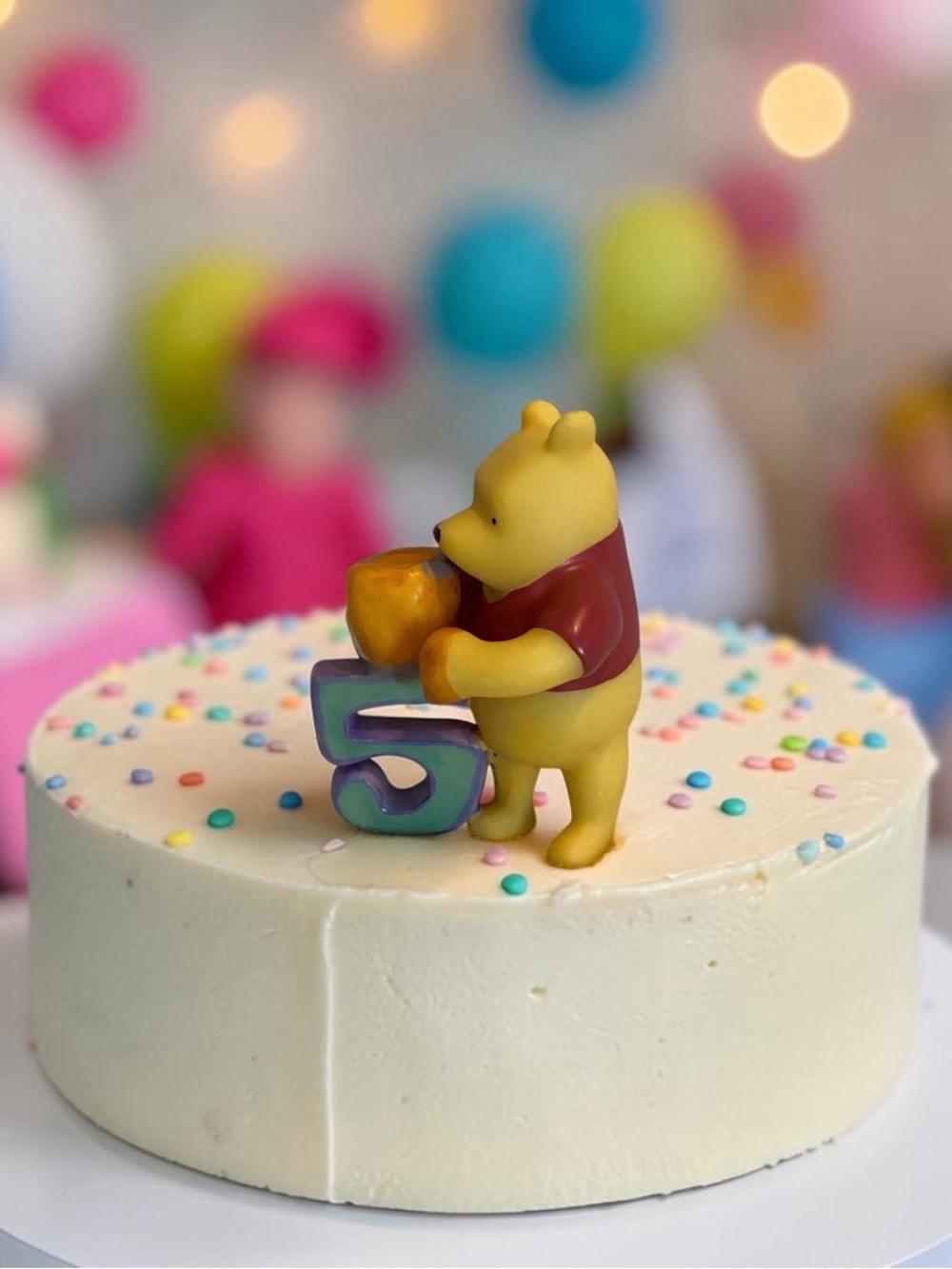 Disney Classic #5 Pooh With Honey Jar  Birthday Keepsake Cake Topper Resin 4”